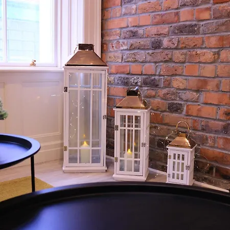 Spire Entire No Kitchen *