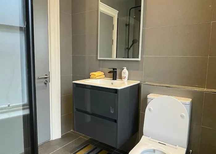 Apartamento Spire Entire No Kitchen