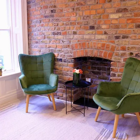 Spire Entire No Kitchen * Dublin